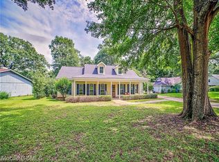 8736 Azalea Ct, Semmes, AL 36575