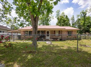 1407 Elizabeth St, Waycross, GA 31503