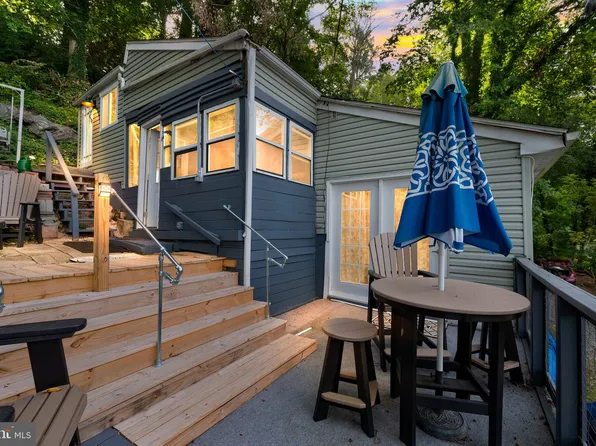 414 W Circle Ln, Peach Bottom, PA 17563