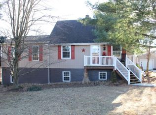 1015 Hamlet Dr, Harrisonburg, VA 22802