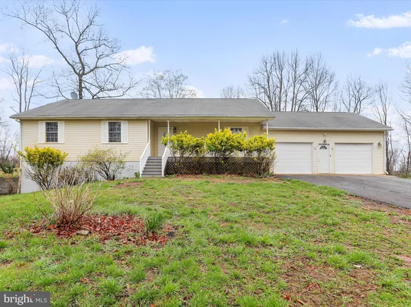 2675 Fulton Rd, Hedgesville, WV 25427