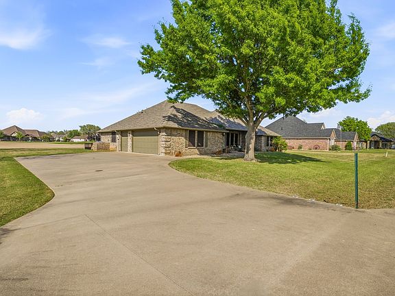 3rd image of 5910 Dog Leg Ct