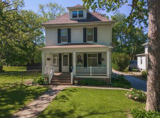 705 Bell St, Bloomington, IL 61701