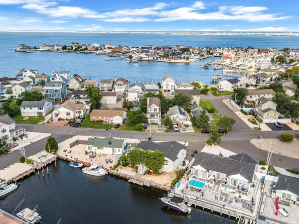 3251 Oceanic Drive, Toms River, NJ 08753