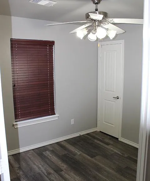 505 SW 121st Pl — Photo 13
