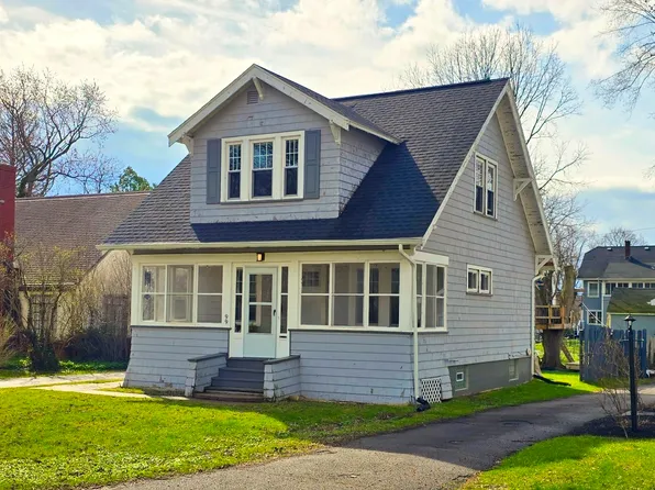 99 Orchard Dr, Rochester, NY 14618
