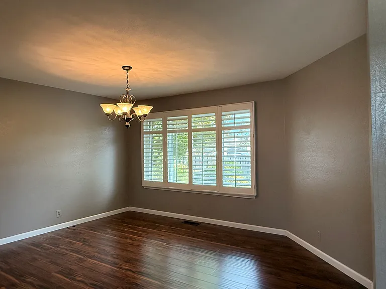 809 Laver Ct — Photo 10
