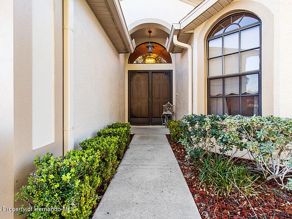 3rd image of 11264 Copley Ct