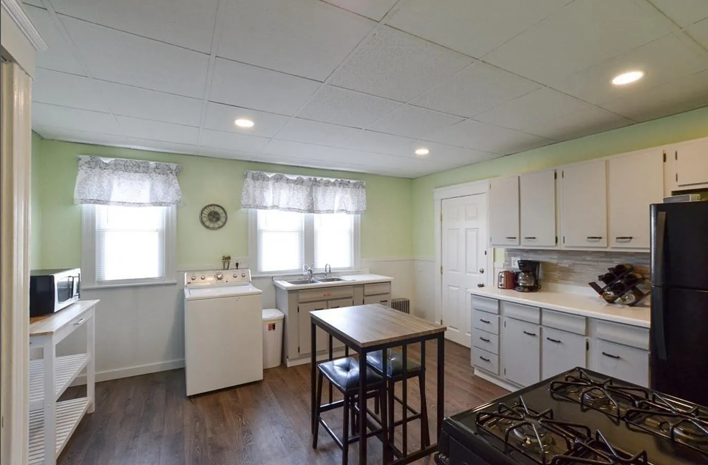 2 bed, 1390 sqft, $1,700 — Photo 4