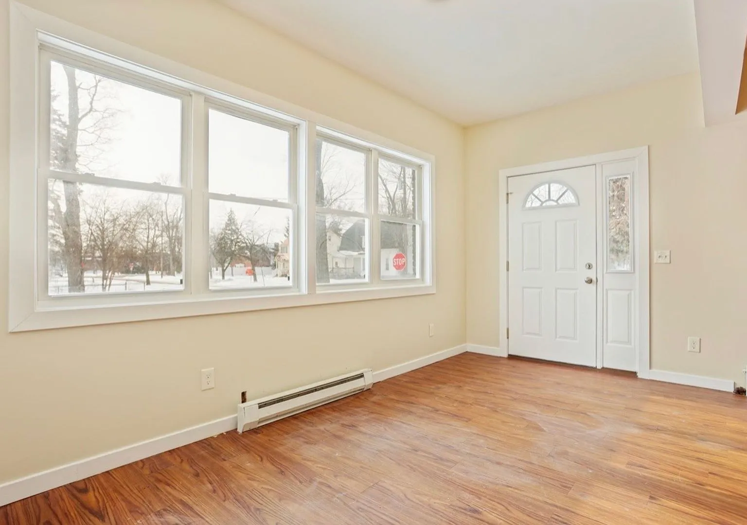 602 Townsend St — Photo 3