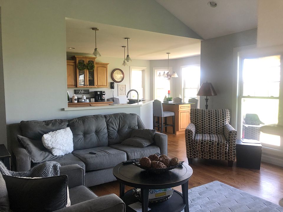 1st image of 9430 Highland Green Dr