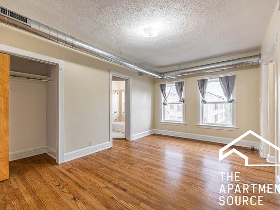 2nd image of 2712 N Milwaukee Ave APT 307