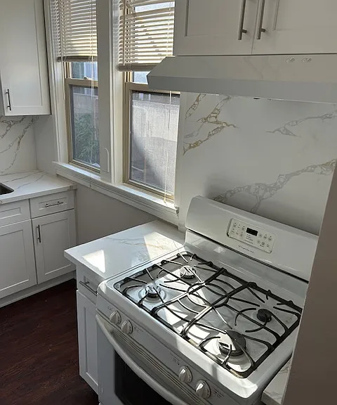 111 S 5th St — Photo 10