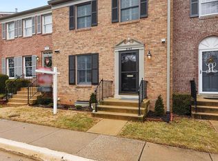 3140 Hartwick Ln, Fairfax, VA 22031