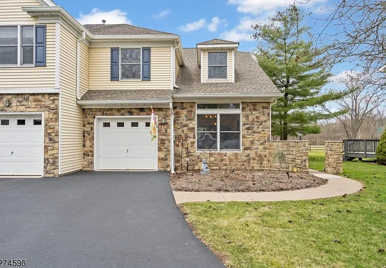 18 Pond Ridge Dr — Photo 31