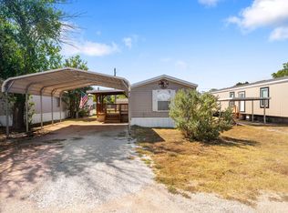 704 E Schubert St Trailer 13, Fredericksburg, TX 78624