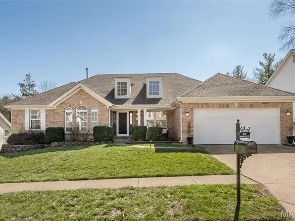2140 Dartmouth Gate Ct, Ballwin, MO 63011