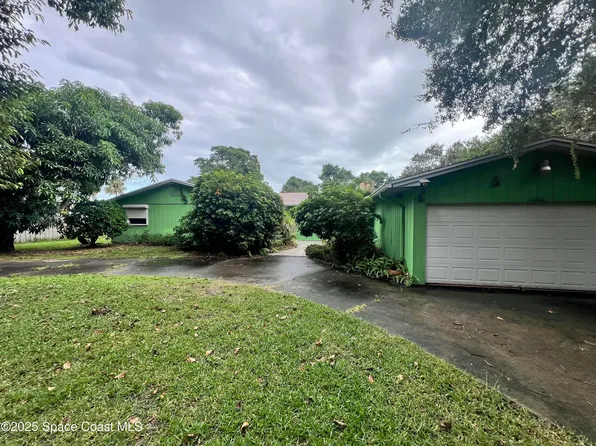 8810 S Tropical Trl, Merritt Island, FL 32952