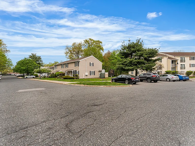 42 Village Brook Ln #42 — Photo 28