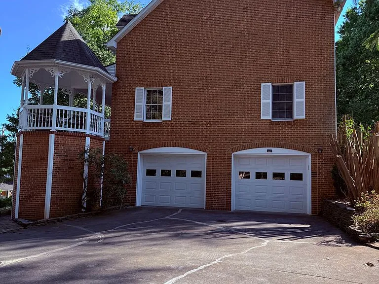 810 Lizabeth Dr — Photo 6