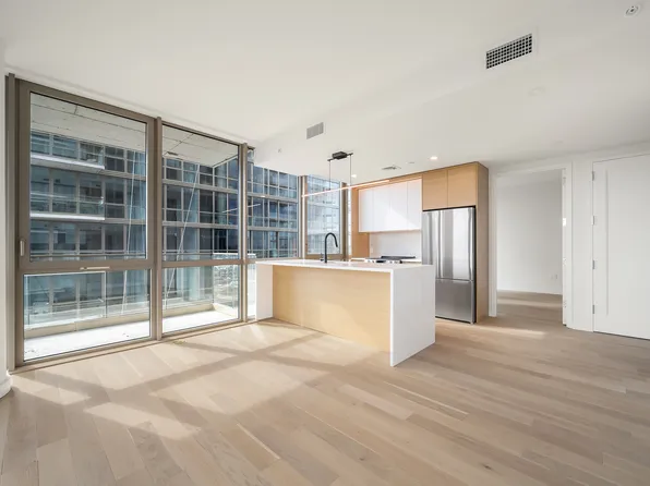 395 Carroll Street image 1 of 22