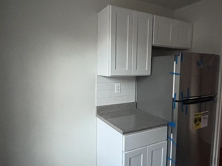 61-88 Dry Harbor Rd #3B — Photo 2