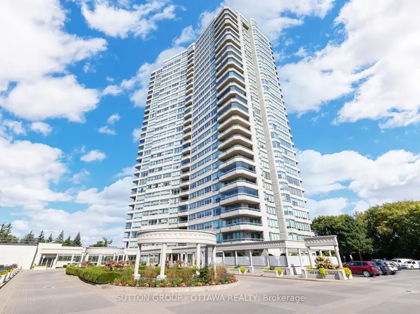 1480 Riverside Dr #803, Ottawa, ON K1G 5H2