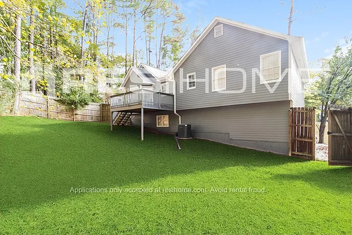 380 Amber Way — Photo 17