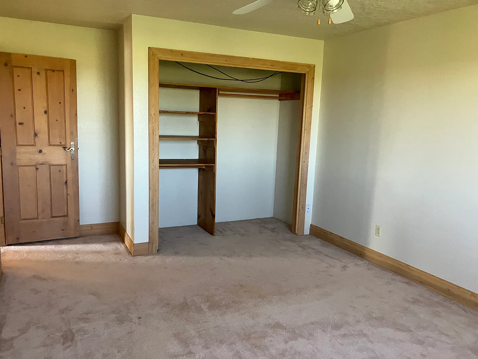 4 bed, 2.5 bath, 3339 sqft, $2,500 — Photo 3