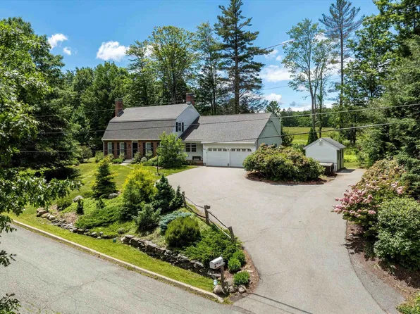 147 Country Hill, Brattleboro, VT 05301