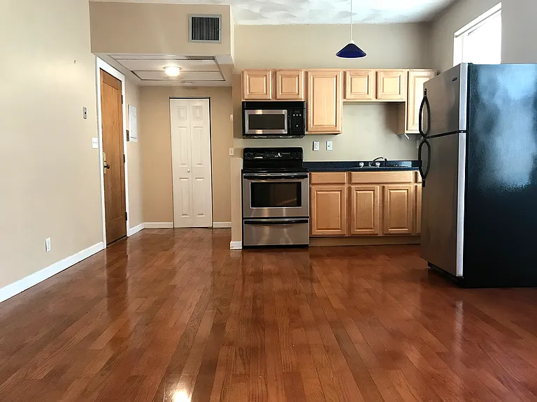 1409 Commonwealth Ave #504 — Photo 3