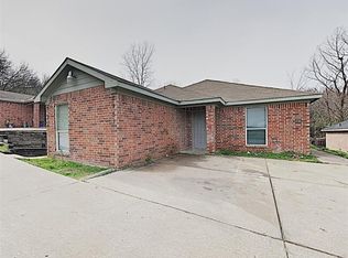 2957 Loving Ave, Fort Worth, TX 76106