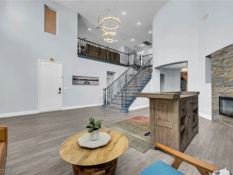 1289 Vietti St — Photo 13