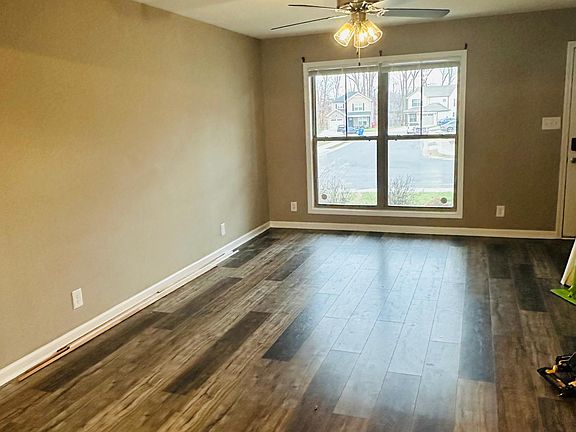 3rd image of 104 Waterwheel Cir