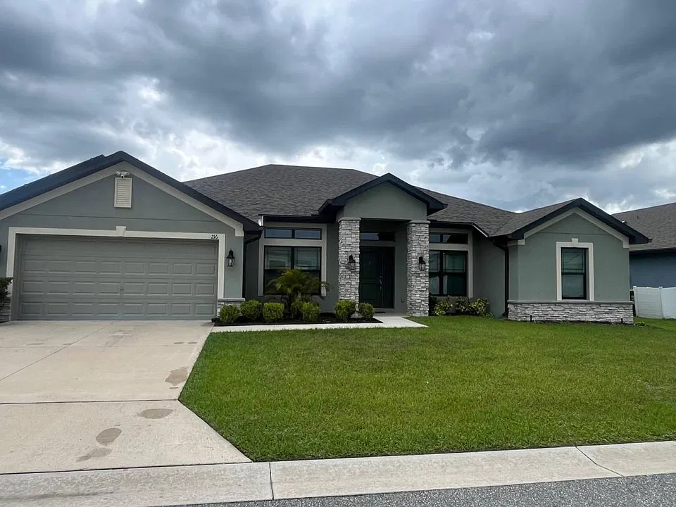 216 Heritage Park Ln