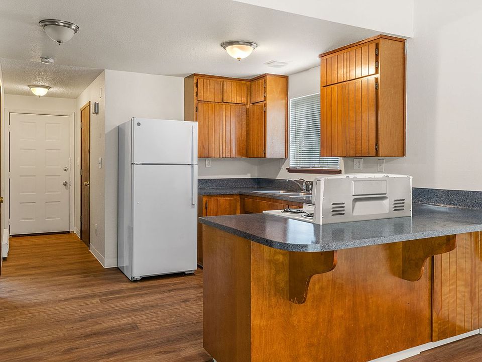 The Meadows Townhomes Apartment Rentals - Olympia, WA | Zillow