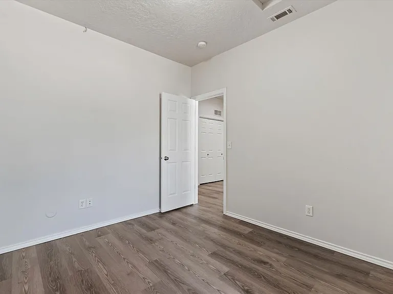 727 Stampede Ct #2A — Photo 15