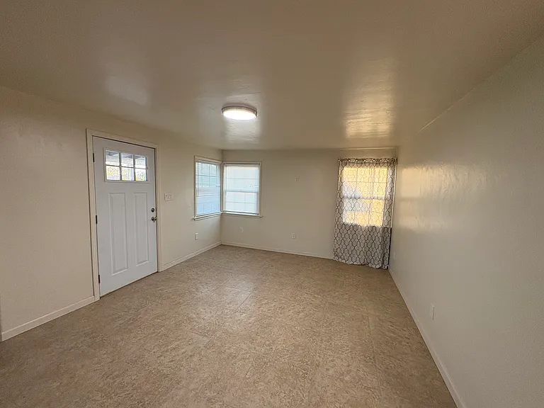 6010 Norris Rd — Photo 7