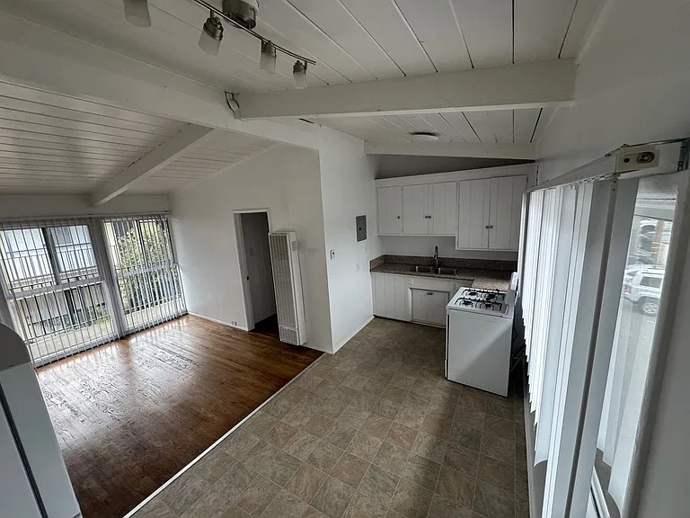 5415 West San Vicente — Photo 9