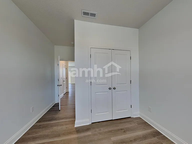962 Heritage Blvd — Photo 13