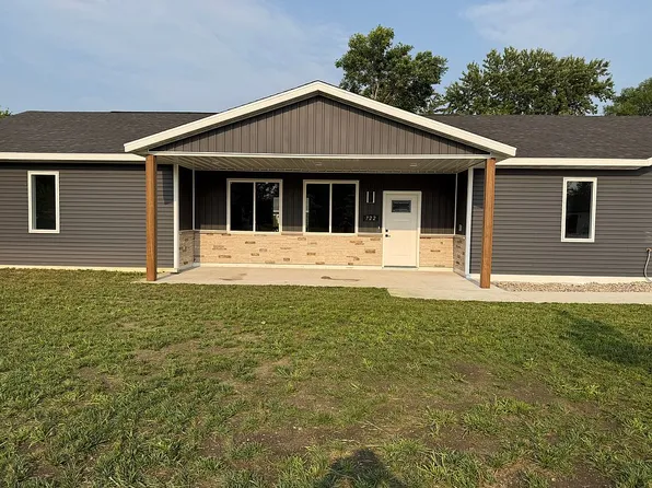 722 Dandrew Ln, Detroit Lakes, MN 56501