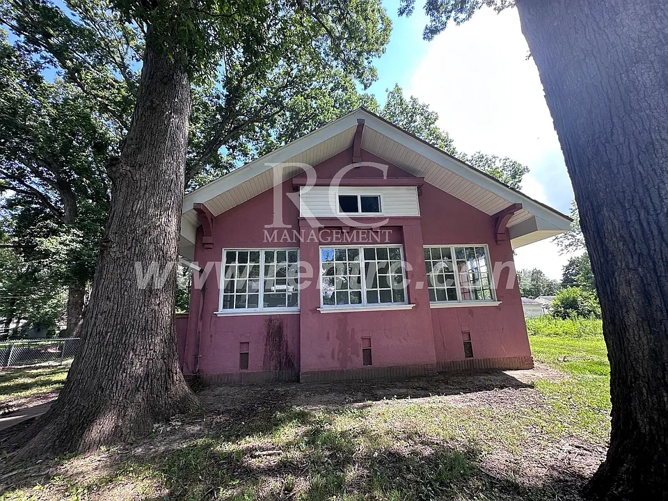 223 Kentucky Ave