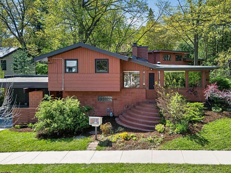 1st image of 25 Shepard Terrace