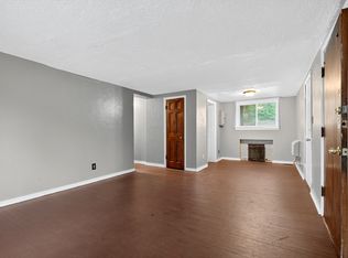 2715 Noble Rd #6, Cleveland, OH 44121