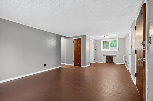 2715 Noble Rd #6 Photo 1