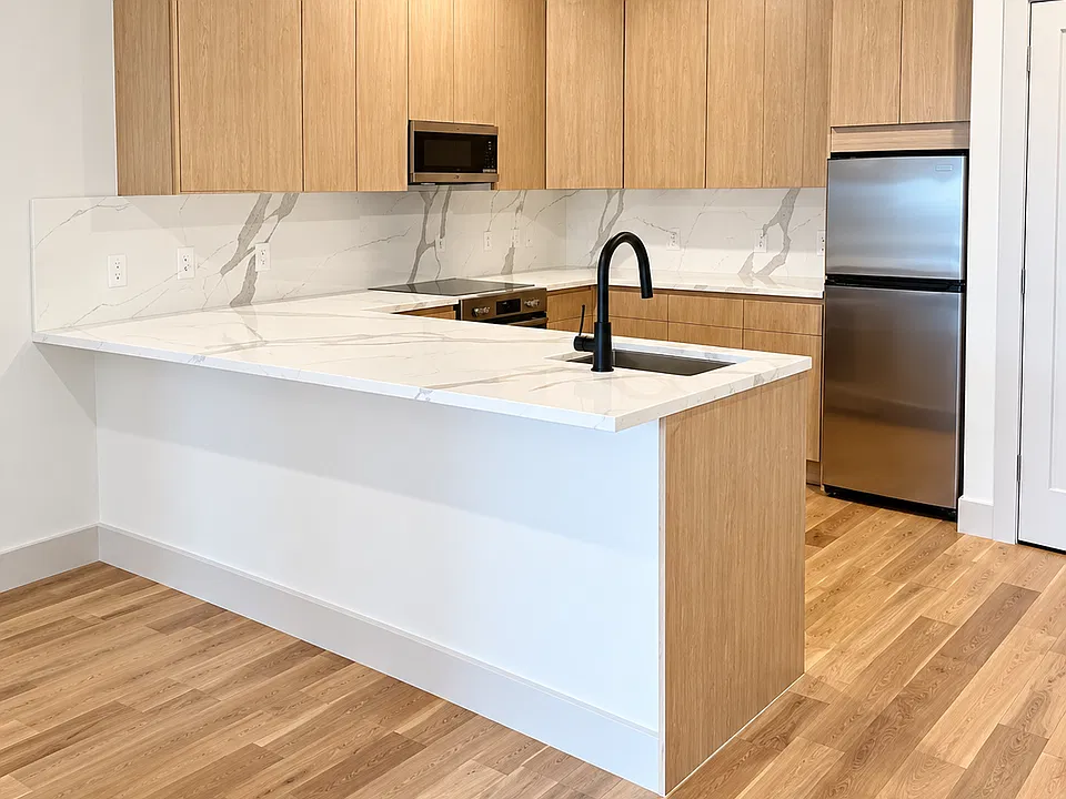 299 Main St #2