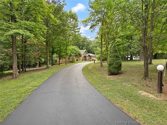 4th image of 7438 Kensington Road