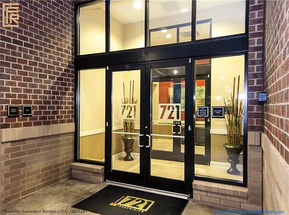 721 Governor Morrison St — Photo 3