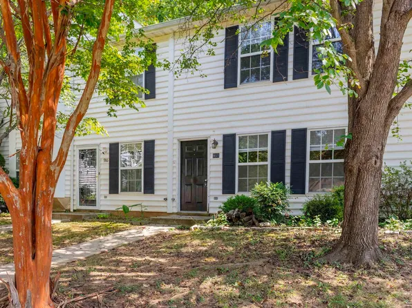988 Towne Ln, Charlottesville, VA 22901