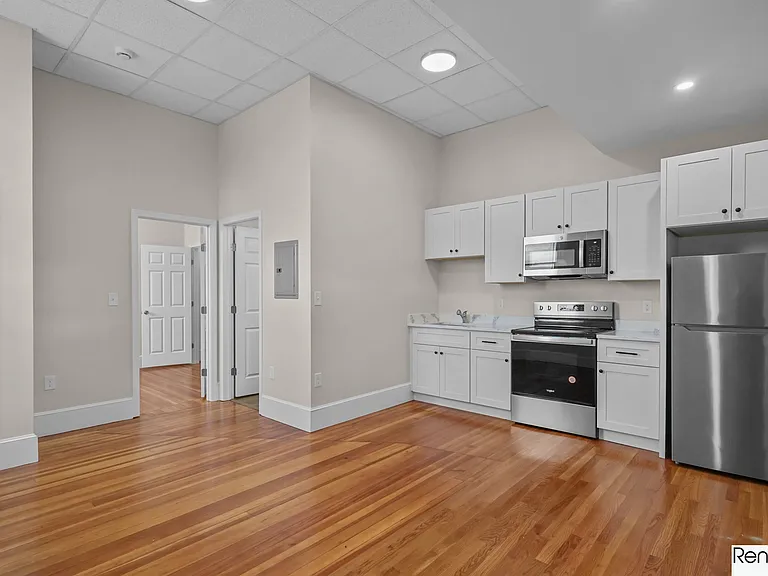 75 County Street 5 — Photo 1